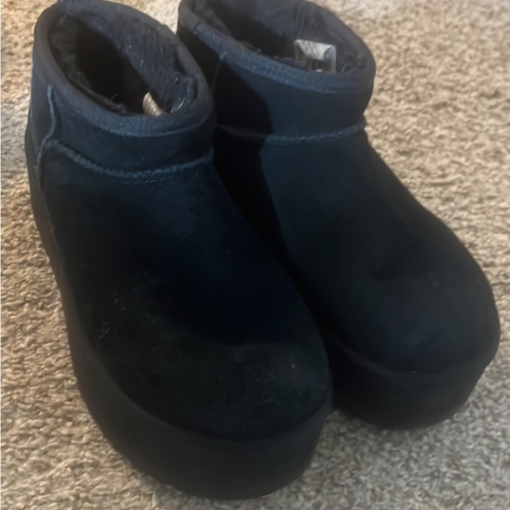 UGG Women's Dark Ankle Booties